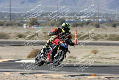 media/Jan-15-2026-Racers Edge (Thu) [[dfebeb70ab]]/3-B Group/Session 2 (Turn 11)/